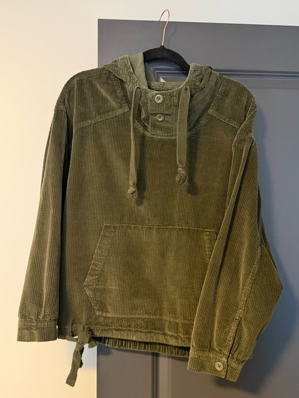 American Eagle Outfitters Olive Green Corduroy Pullover Hoodie — M